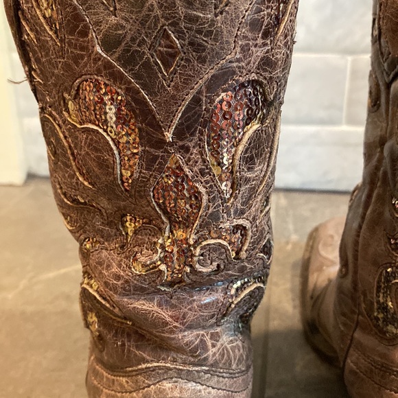 Vintage Corral Brown Boots with Sequins Detail - Picture 5 of 8